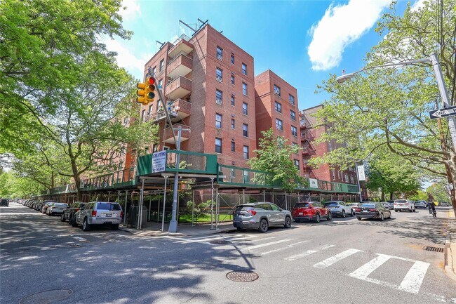 110-45 71st Rd in Queens, NY - Building Photo - Building Photo