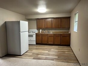 612 Cherry St in Windber, PA - Building Photo - Building Photo