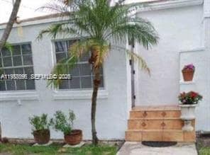 1023 SW 12th Ct in Miami, FL - Building Photo - Building Photo