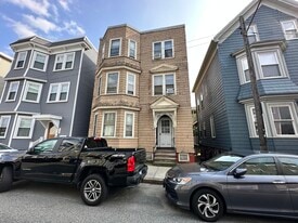 18 Washburn St, Unit 3 in Boston, MA - Building Photo