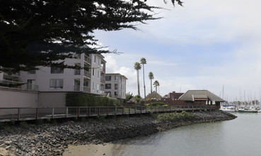 Watergate in Emeryville, CA - Building Photo - Building Photo