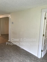 101 E 48th Ave in Eugene, OR - Building Photo - Building Photo
