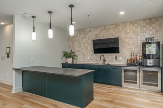 Peer on 7th Student Living in Columbus, OH - Building Photo - Interior Photo