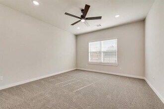 4256 Clovis St in Midlothian, TX - Building Photo - Building Photo