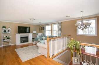 1 Leland Point Dr in Portsmouth, RI - Building Photo - Building Photo