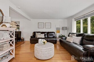 617 Princeton Rd in Linden, NJ - Building Photo - Building Photo