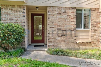 123 E Mistybreeze Cir in Spring, TX - Building Photo - Building Photo