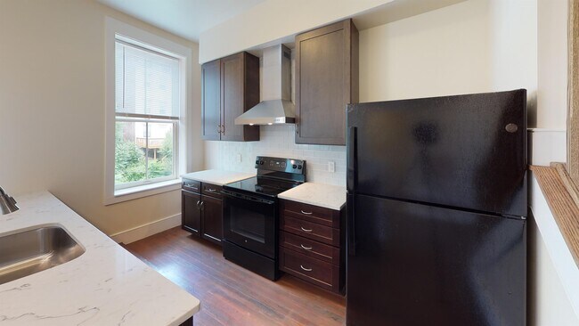 105 Peete St, Unit 5 Cologne in Cincinnati, OH - Foto de edificio - Building Photo