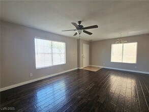 40 Belle La Blanc Ave in Las Vegas, NV - Building Photo - Building Photo