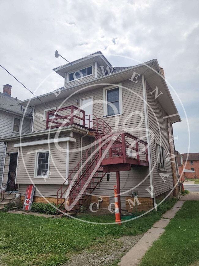 property at 1310 Broadway St