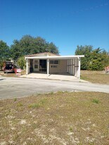 9349 Bob Cat Dr in Spring Hill, FL - Building Photo