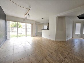 15447 SW 151st St in Miami, FL - Building Photo - Building Photo