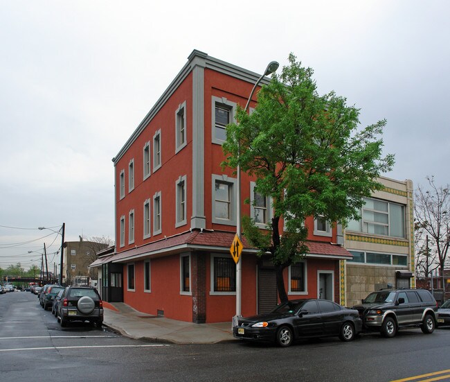 290 Mulberry St