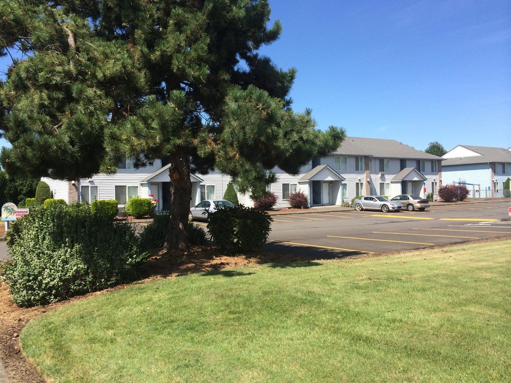 Windsor Court Apartments | Keizer, OR Apartments For Rent