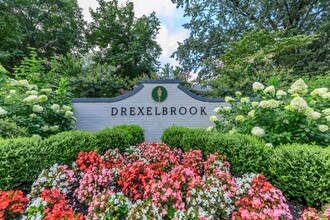 Drexelbrook Apartments in Drexel Hill, PA - Foto de edificio - Building Photo