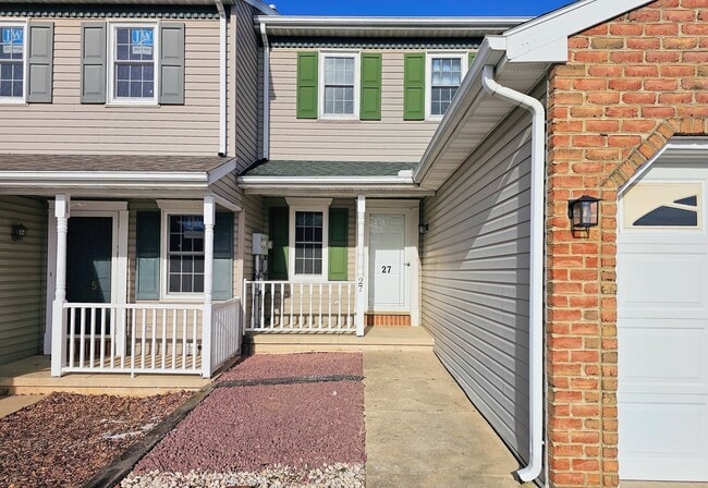 27 Penny Ln in Lebanon, PA - Building Photo - Building Photo