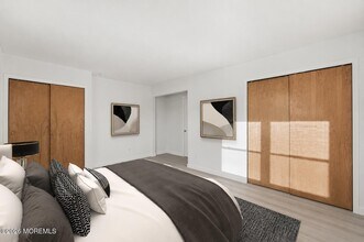 1 Gaston Ave in Raritan, NJ - Building Photo - Building Photo