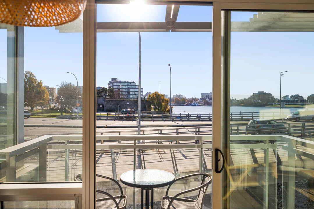 456 Pandora Av in Victoria, BC - Building Photo