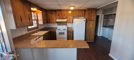 1603 N Main St in Anderson, SC - Foto de edificio - Building Photo