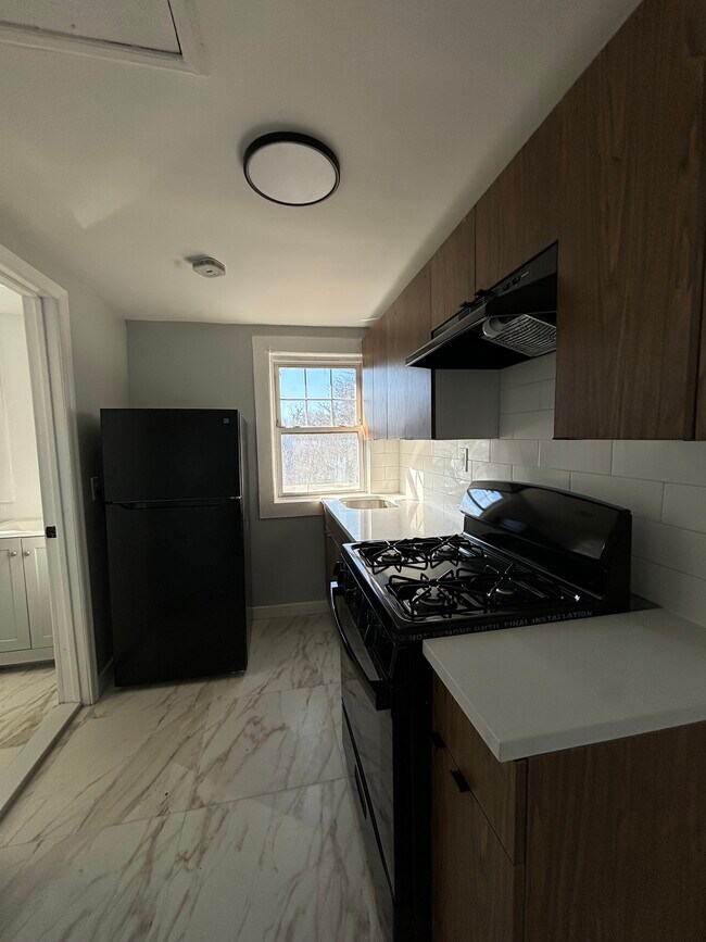 145 Vermont Ave, Unit 2 in Newark, NJ - Building Photo - Building Photo