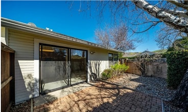887 Marigold Ct, Unit Marigold Court in San Luis Obispo, CA - Building Photo - Building Photo