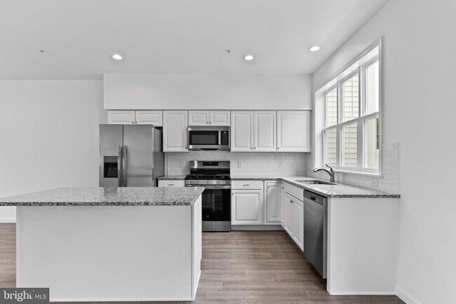 33 S 19th St in Camp Hill, PA - Building Photo - Building Photo