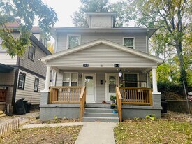 242 N 8th St in Kansas City, KS - Building Photo