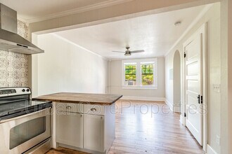 360 13th Ave NE in St. Petersburg, FL - Building Photo - Building Photo