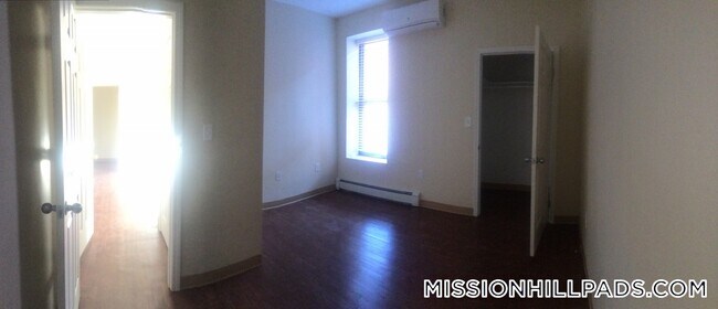 13 Ruggles St in Boston, MA - Building Photo - Building Photo