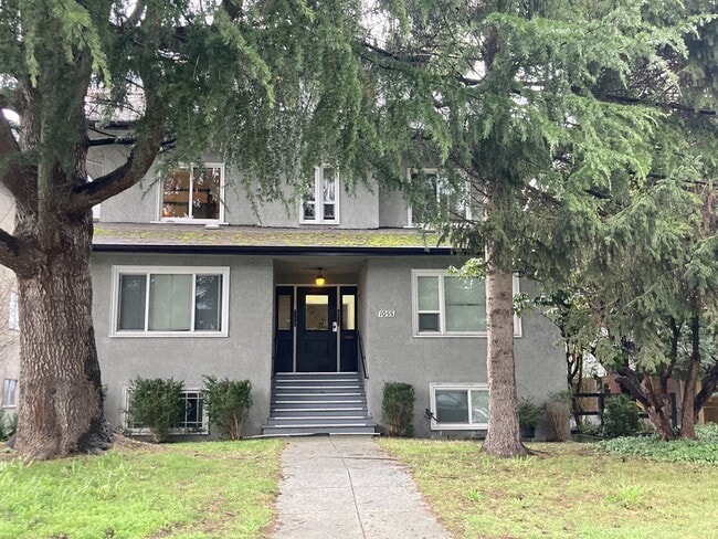 property at 1055 W 10th Ave