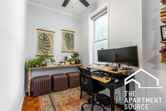 2215 W Wellington Ave in Chicago, IL - Building Photo - Building Photo