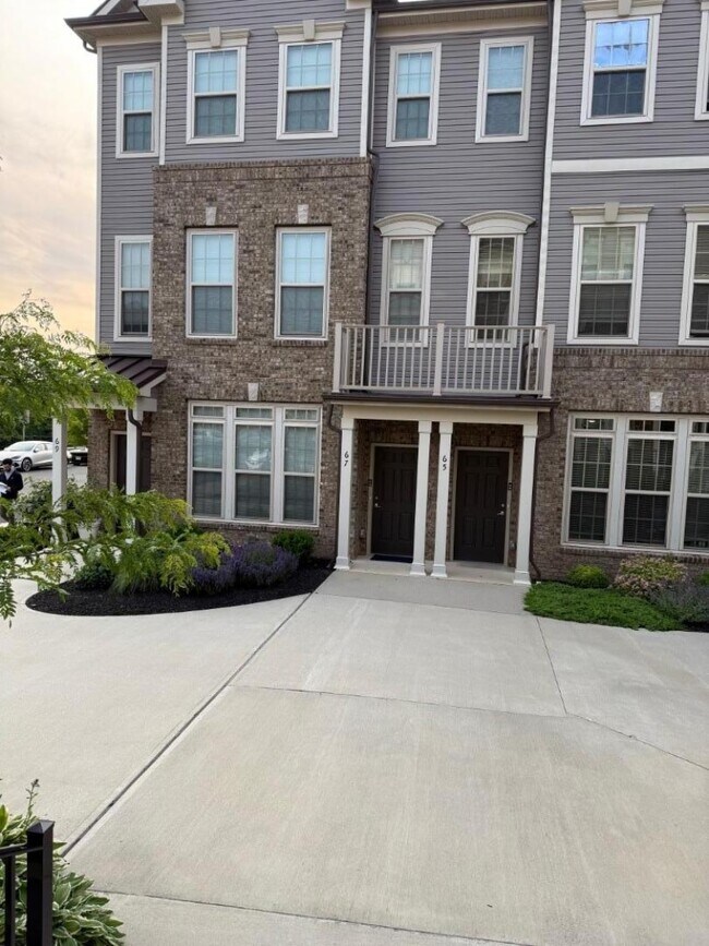 67 Robeson St in Somerville, NJ - Foto de edificio - Building Photo