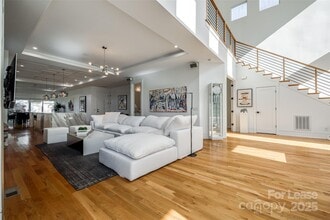 1609 Onslow Dr in Charlotte, NC - Building Photo - Building Photo