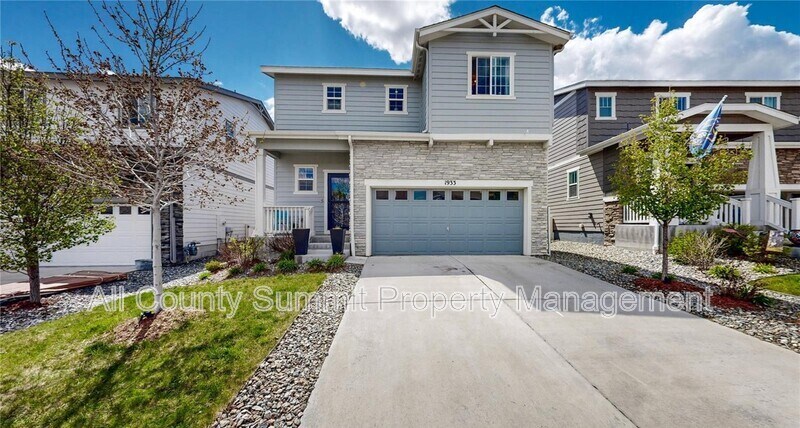 1933 Villageview Ln in Castle Rock, CO - Building Photo