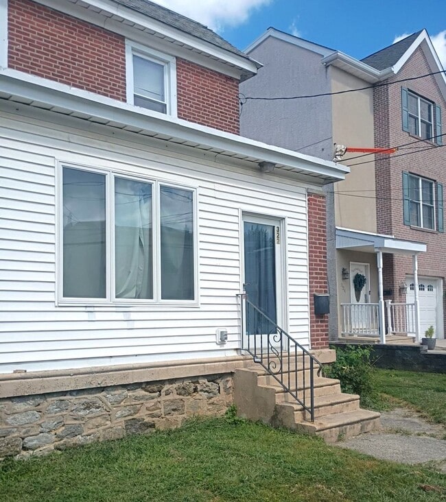 322 Lemonte St in Philadelphia, PA - Building Photo - Building Photo
