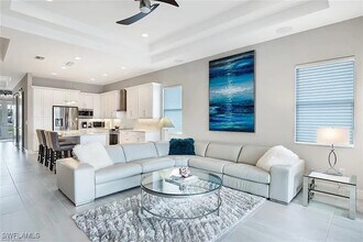 693 105th Ave N in Naples, FL - Building Photo - Building Photo