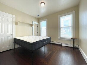 196 Blatchley Ave in New Haven, CT - Building Photo - Building Photo