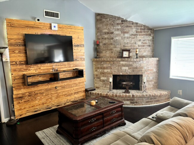 9319 Rentur Dr in Houston, TX - Building Photo - Building Photo