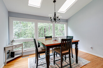 12127 Shore View Dr in Richmond, VA - Building Photo - Building Photo
