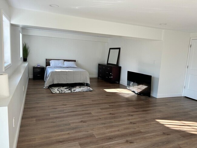 property at 43 Toscano Wy