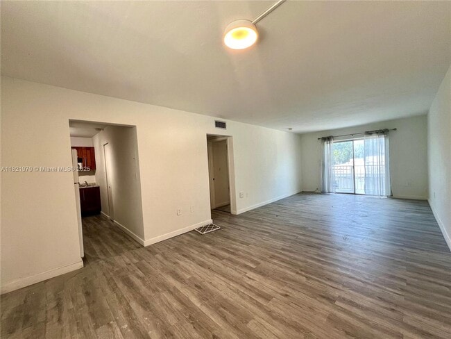 12890 NE 8th Ave in North Miami, FL - Building Photo - Building Photo