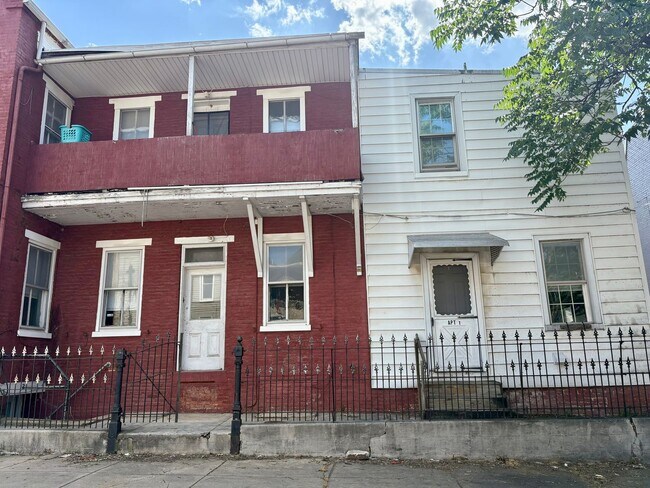 551 W Philadelphia St in York, PA - Foto de edificio - Building Photo