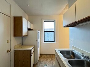 1542 N Kedzie Ave in Chicago, IL - Building Photo - Building Photo