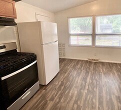 1117 Northwood Dr S in Champaign, IL - Building Photo - Building Photo