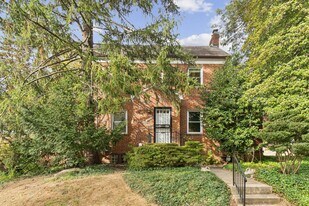 5008 44th St NW in Washington, DC - Building Photo