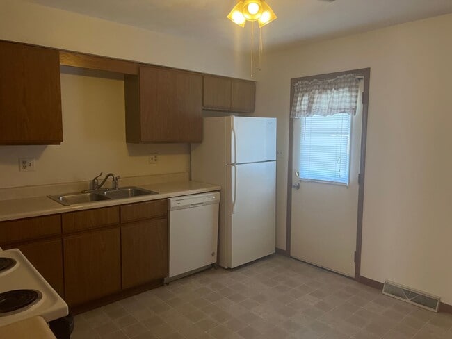5256 Carlton Dr in Springfield, IL - Building Photo - Building Photo