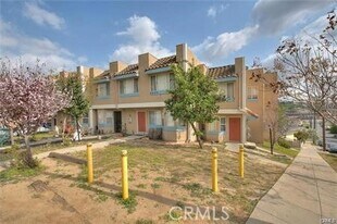 4904 Ithaca Ave in Los Angeles, CA - Building Photo