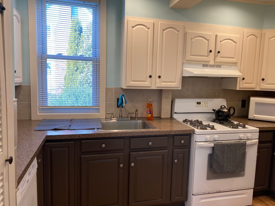 38 Fairview St in Boston, MA - Building Photo