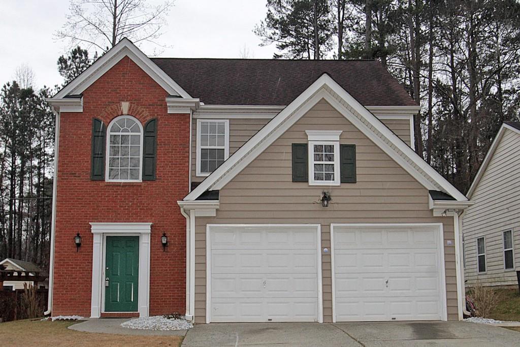 702 Ives Way NW in Lilburn, GA - Building Photo