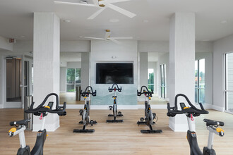 Apex Apopka in Apopka, FL - Building Photo - Interior Photo